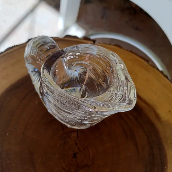 Vintage Glass Shell Vessel - Picture 6 of 6